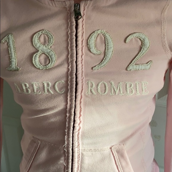 Girls Abercrombie zip up - Picture 3 of 5